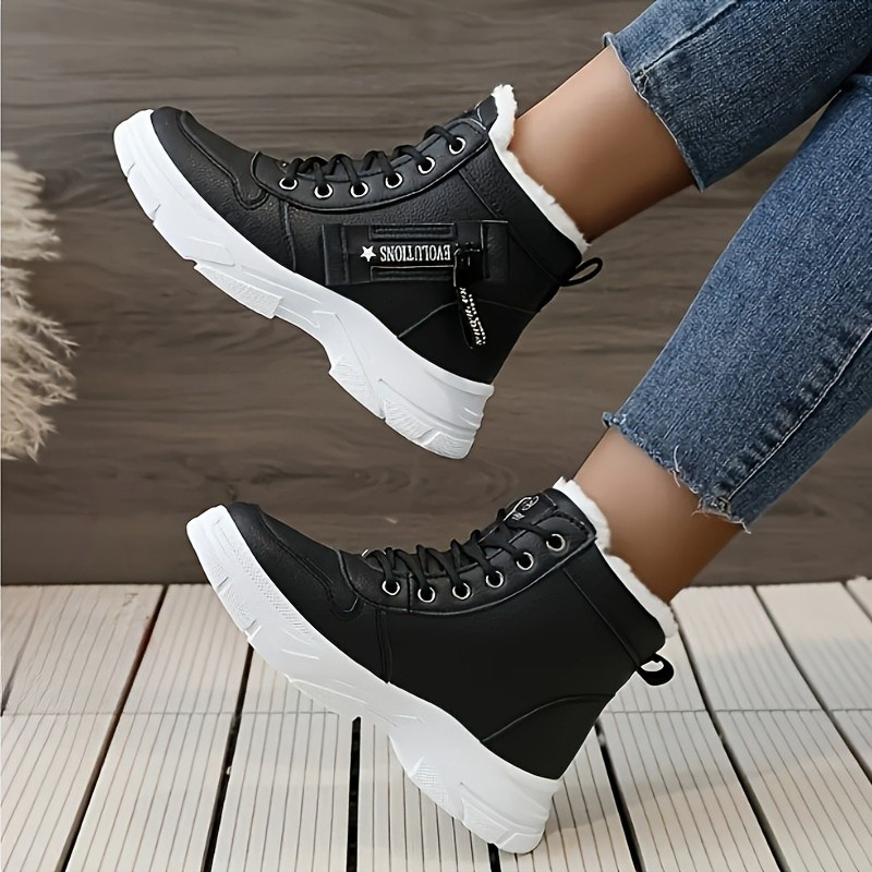 Victoria | warm lace-up winter boots
